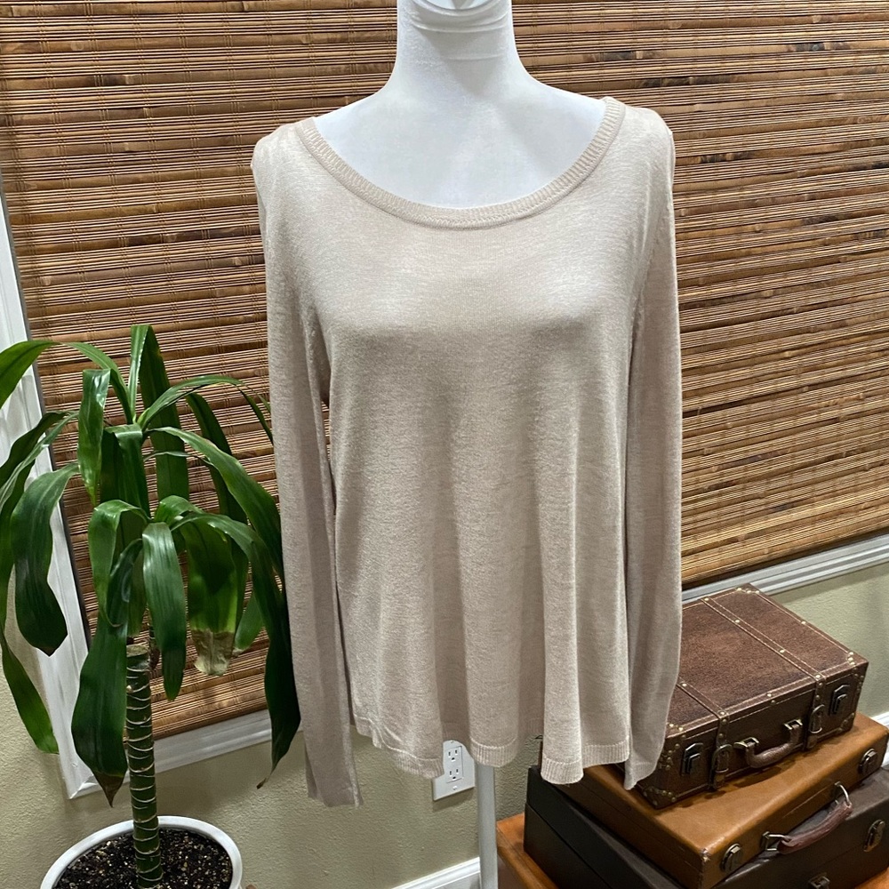 Oatmeal Lightweight Layered Look sweater size L - Picture 1 of 7